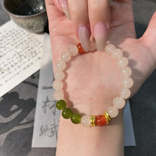 Handmade Green Beaded Bracelet – Light Luxury, Niche, Exquisite, Summer, High-End Sense